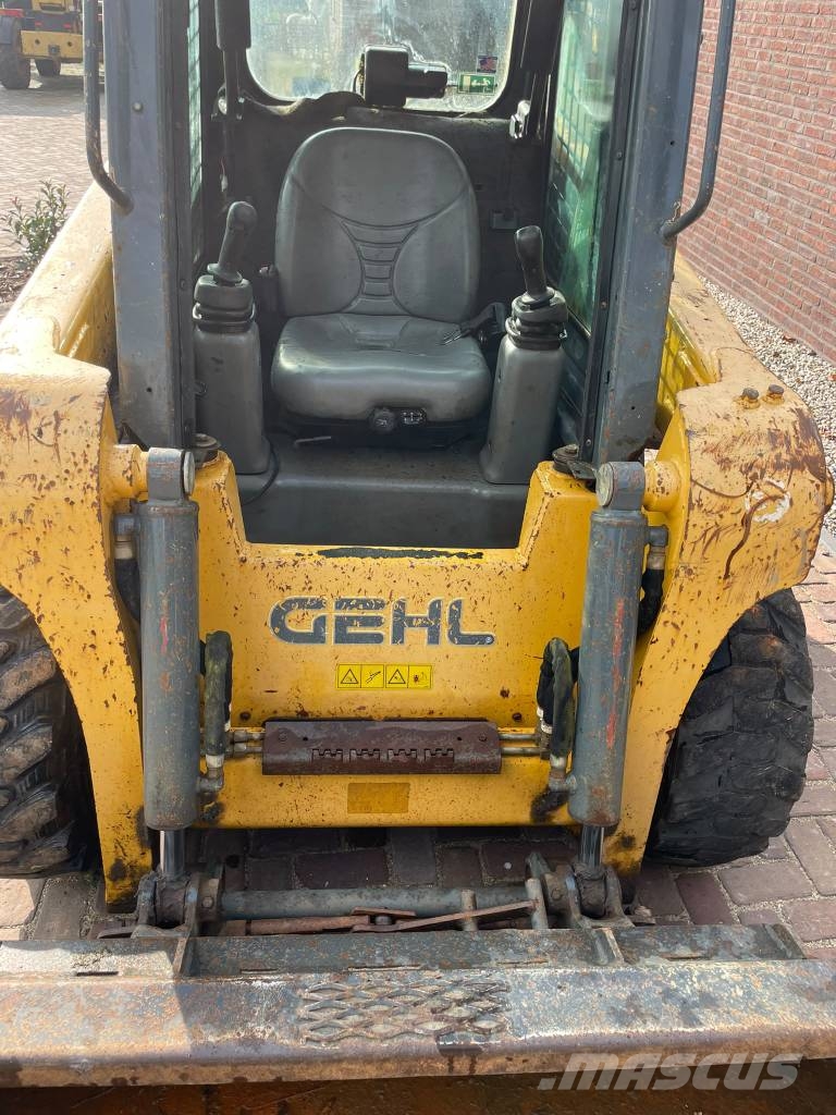 Gehl R 165 skidster bobcat Minicarregadeiras