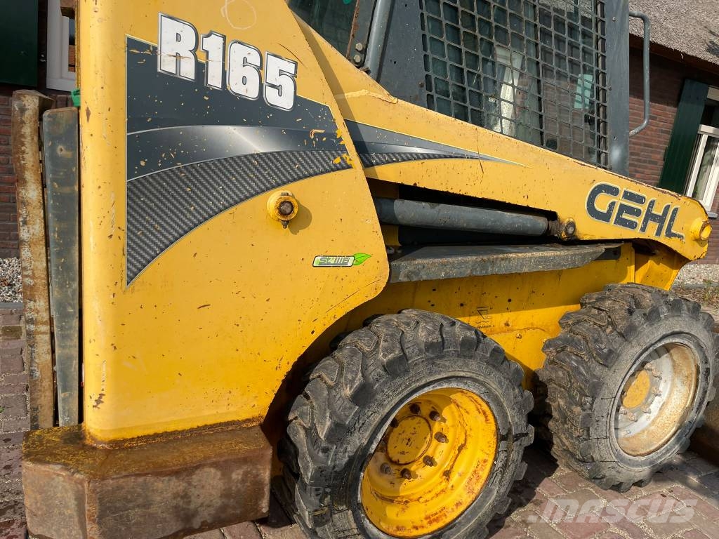 Gehl R 165 skidster bobcat Minicarregadeiras