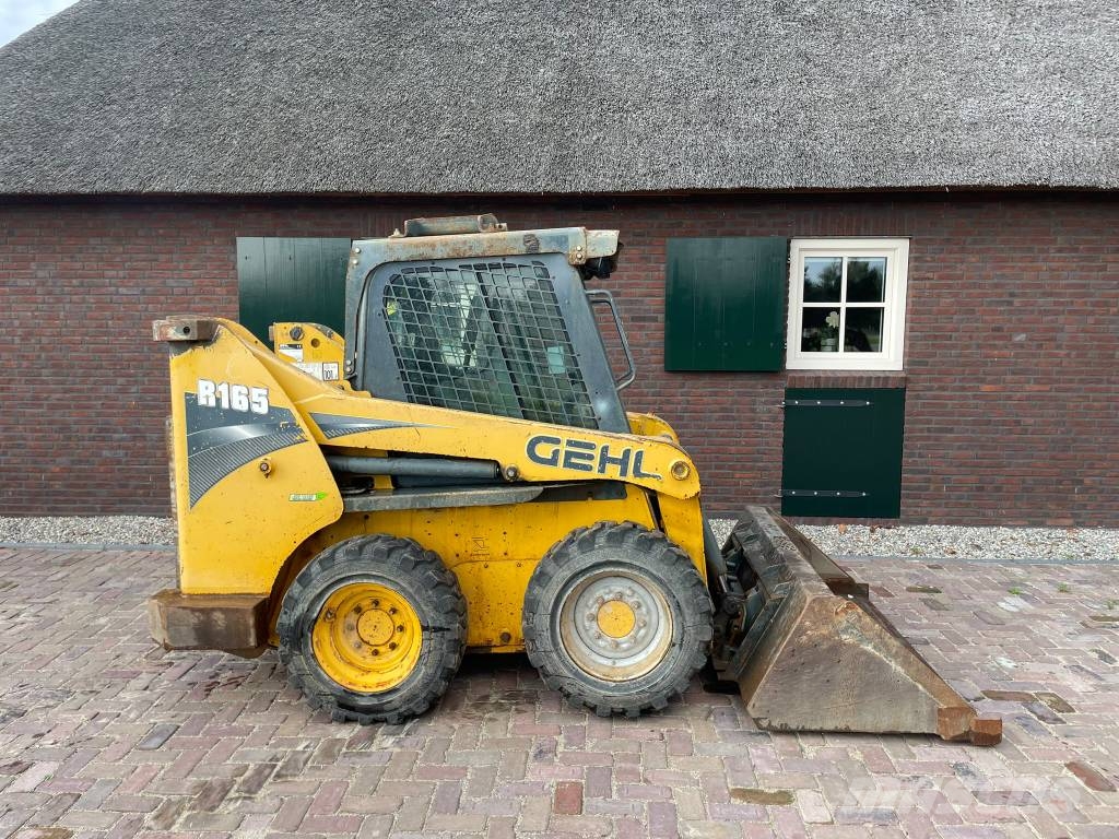 Gehl R 165 skidster bobcat Minicarregadeiras