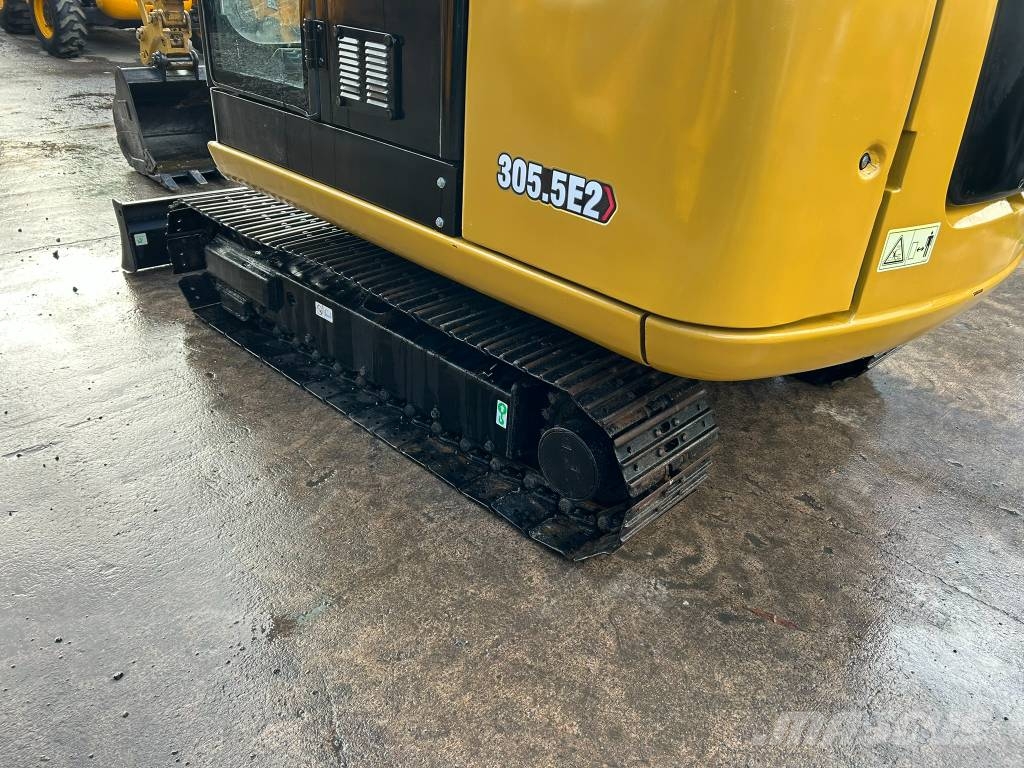 CAT 305.5E2 حفارات صغيرة أقل من 7 طن (حفارات صغيرة)