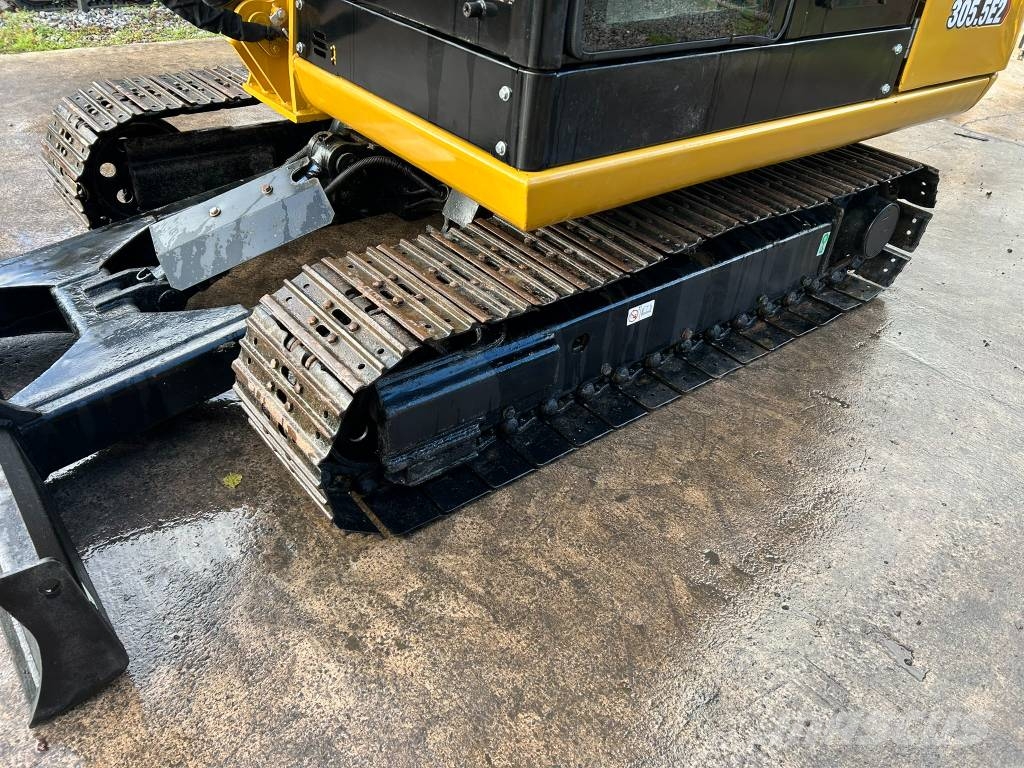CAT 305.5E2 حفارات صغيرة أقل من 7 طن (حفارات صغيرة)
