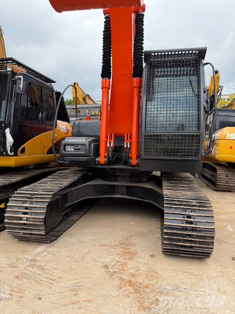 Hitachi ZX200-3G 3000 units excavators in stock 대형 굴삭기 29톤 이상