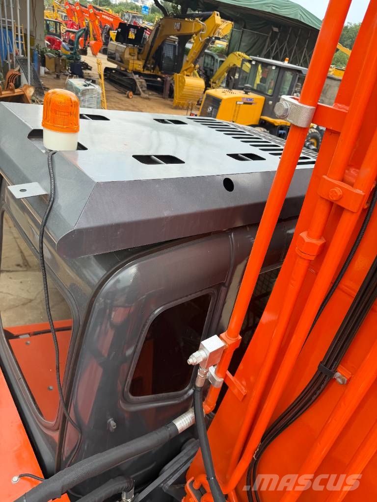 Hitachi ZX200-3G 3000 units excavators in stock 대형 굴삭기 29톤 이상