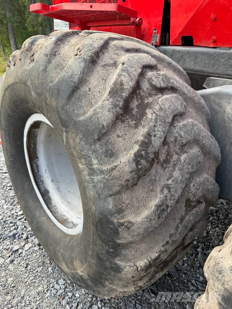 Valmet 890 Kuormatraktorit
