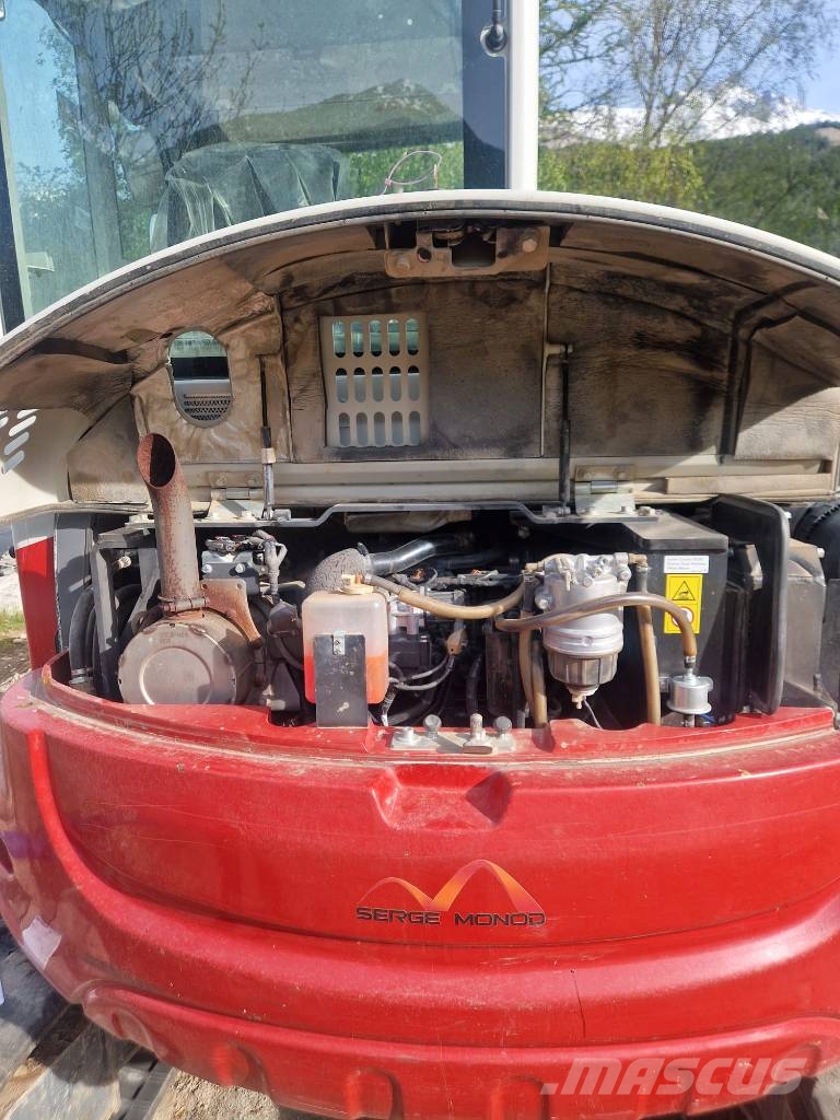 Takeuchi TB280FR Midi bageri 7t – 12t