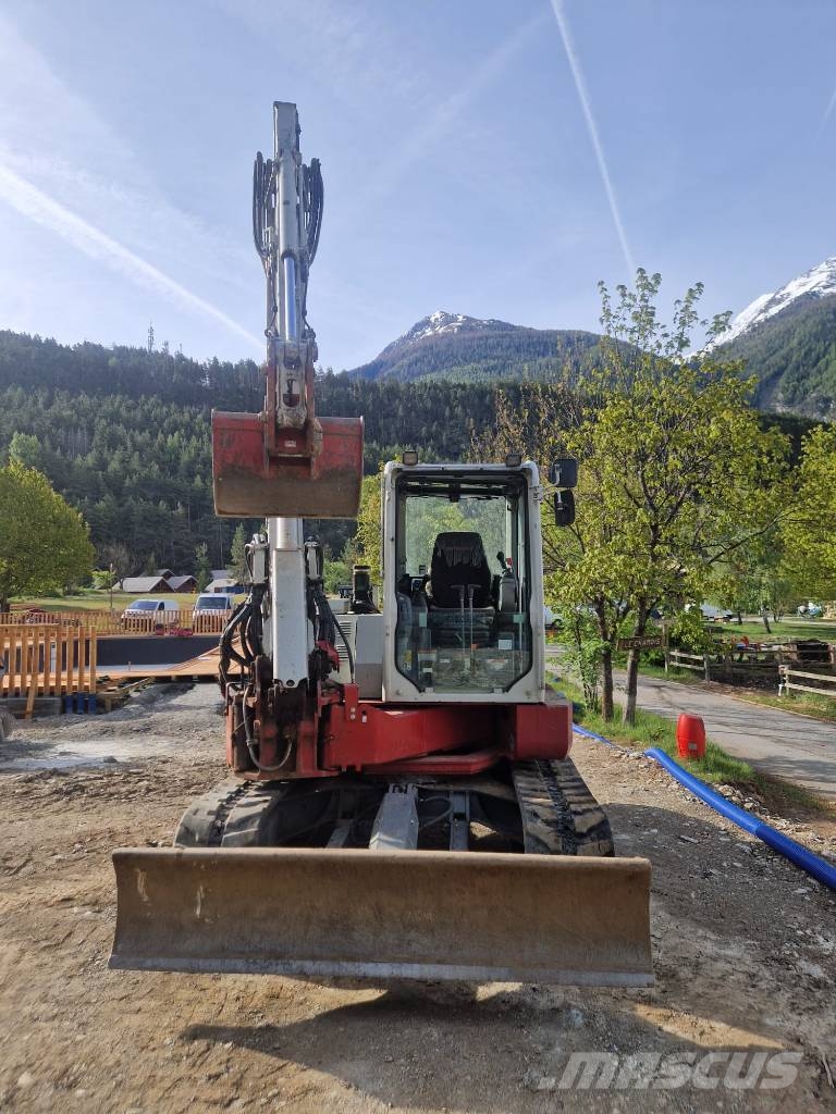 Takeuchi TB280FR Midi bageri 7t – 12t