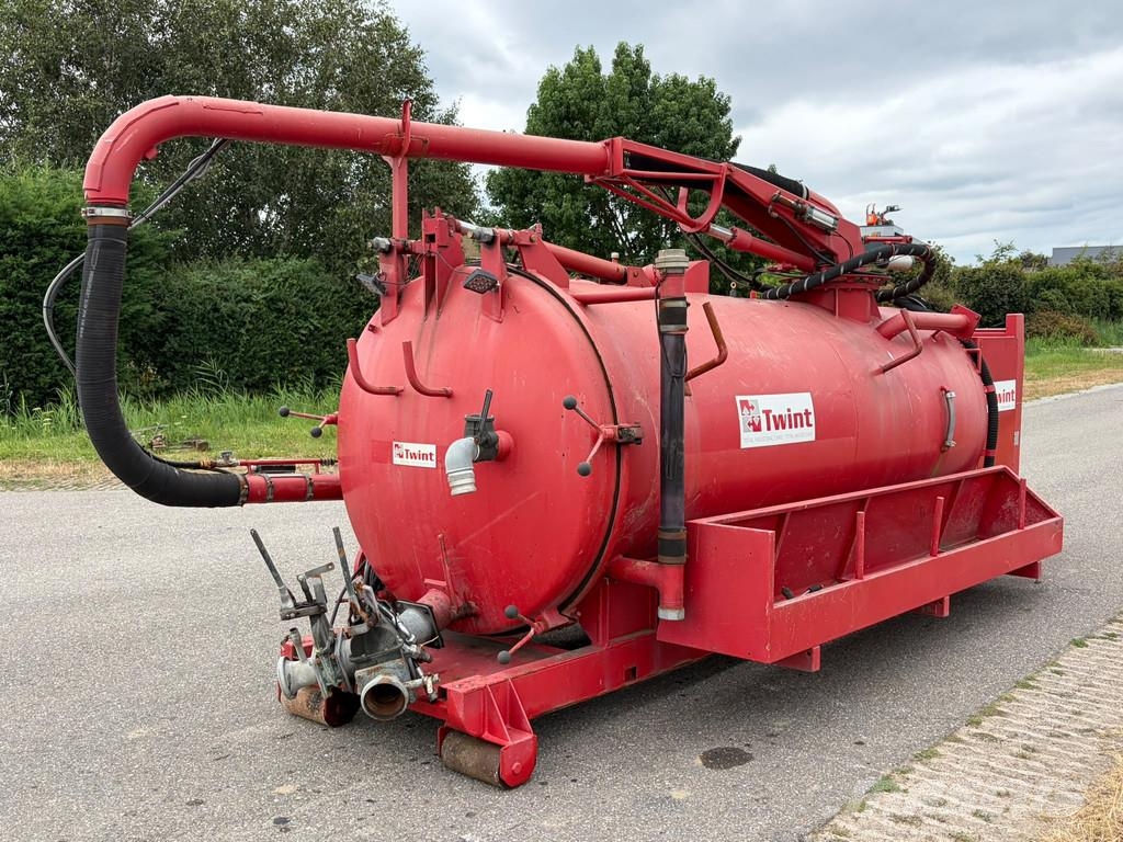 Ravo Twint Vacuum tank Tankopleggers