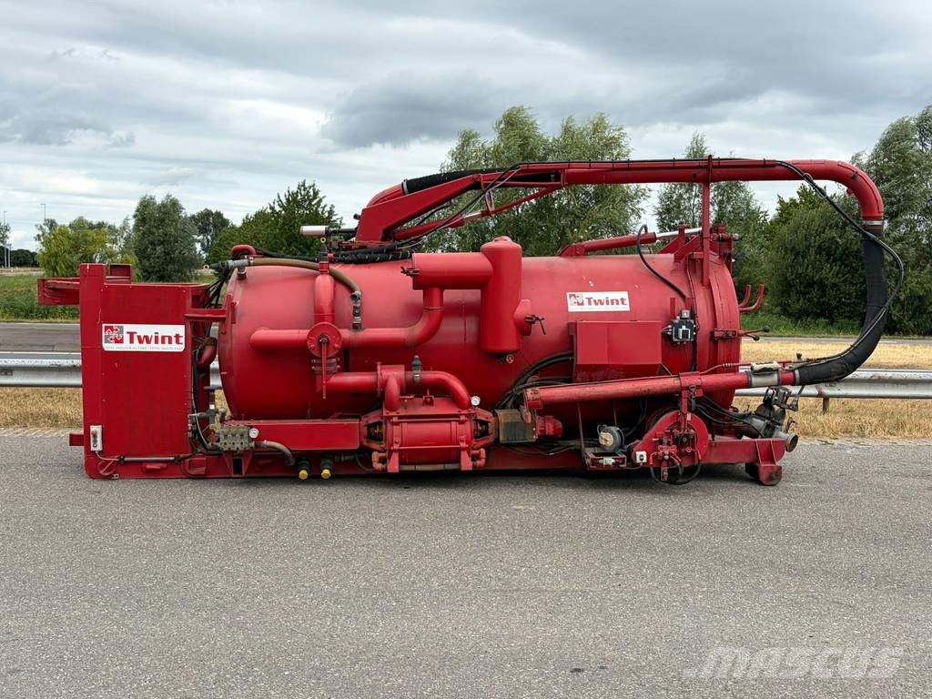 Ravo Twint Vacuum tank Tankopleggers