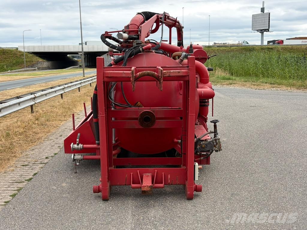 Ravo Twint Vacuum tank Tankopleggers