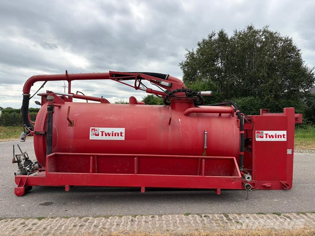 Ravo Twint Vacuum tank Tankopleggers