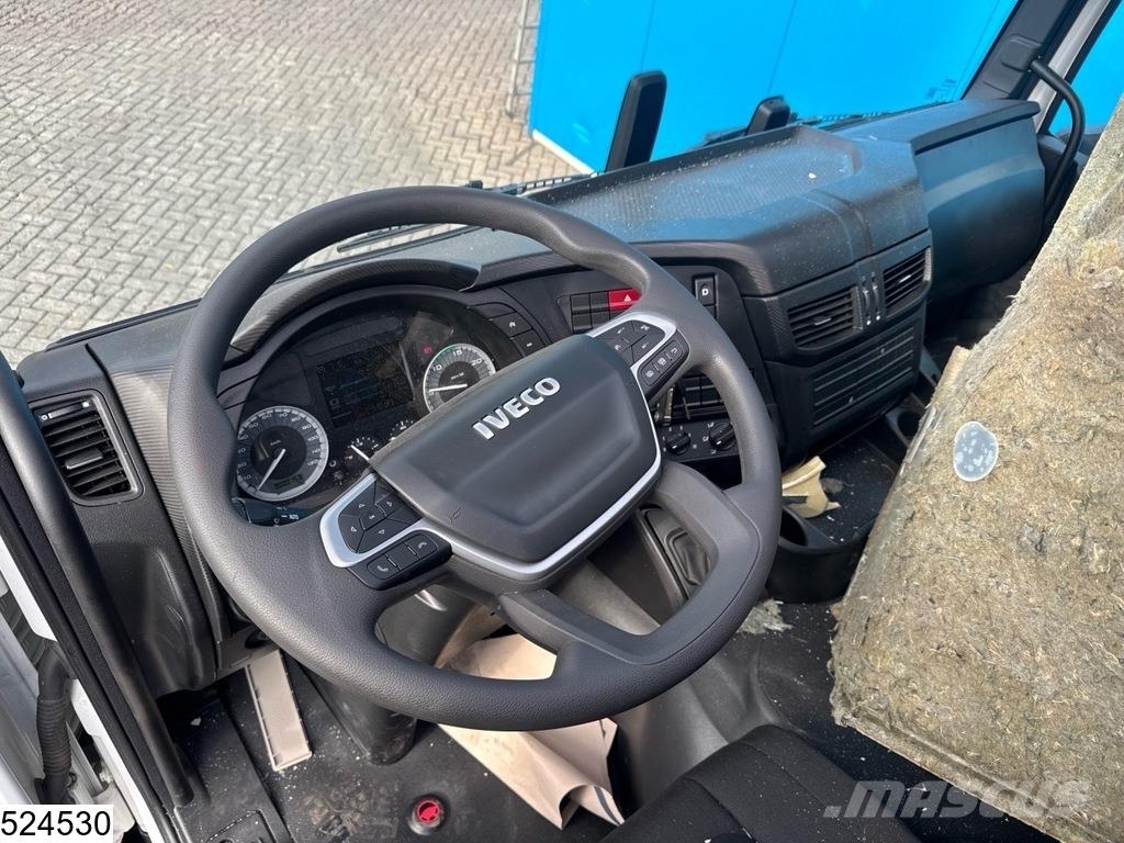 Iveco T-Way 430 6x4, EURO 3, Leaf spring suspension, Hub Chassis met cabine