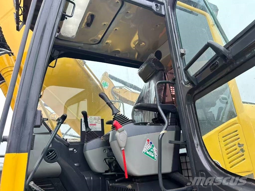 Komatsu PC 210 Rupsgraafmachines