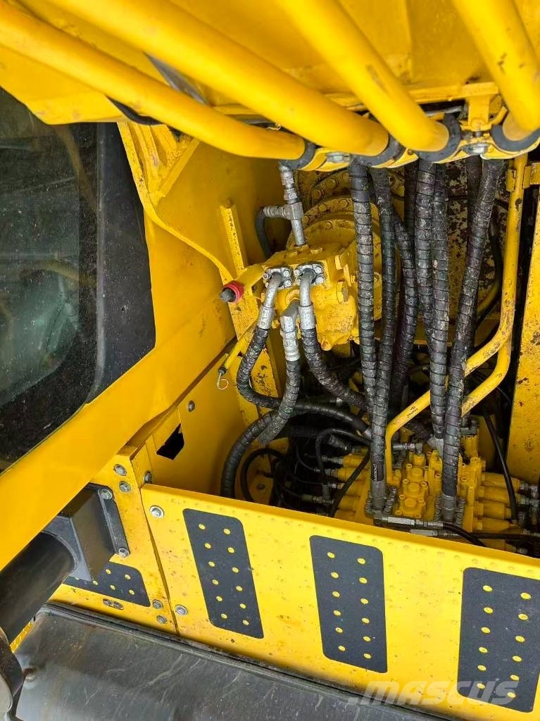Komatsu PC 210 Rupsgraafmachines