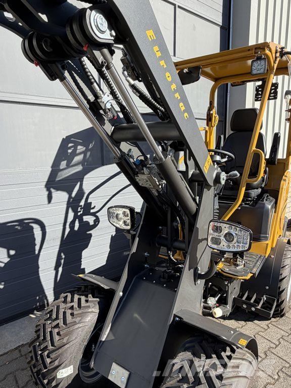 Eurotrac W11 L - Long Wheelbase  휠로우더