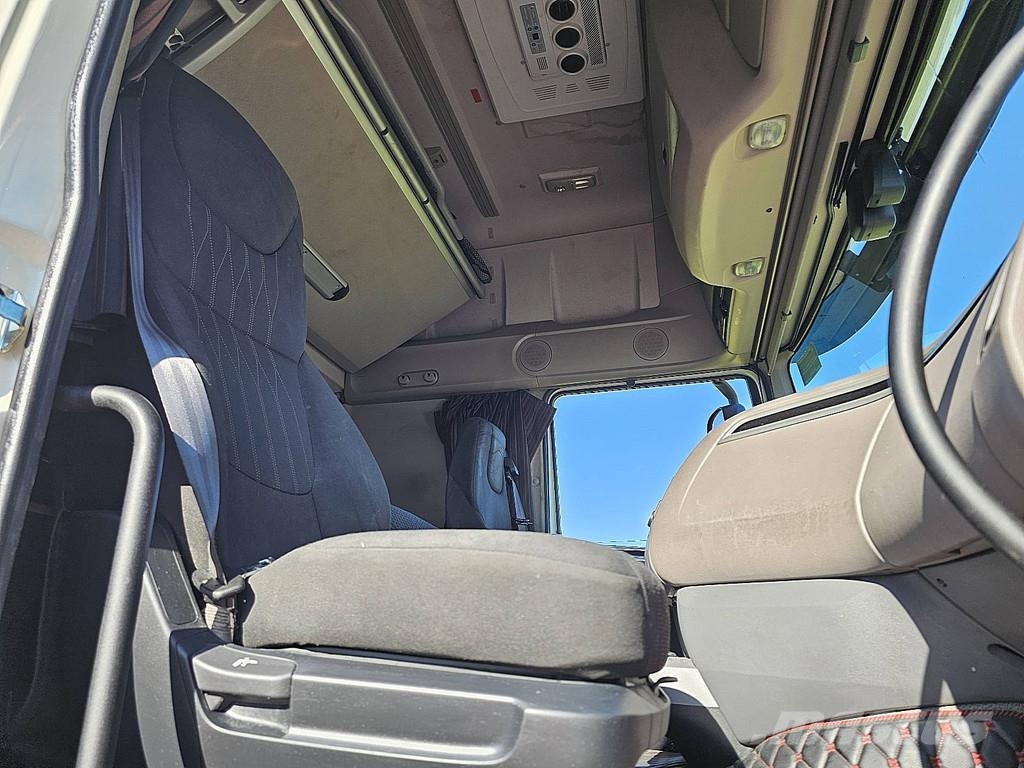DAF XF 480 트랙터 유닛