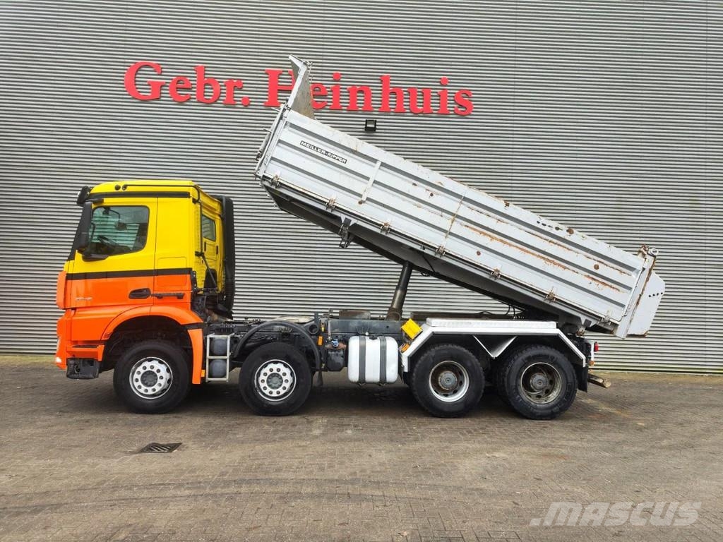 Mercedes-Benz Arocs 3743 8x4 Meiller 3 Seitenkipper Bañeras basculantes usadas