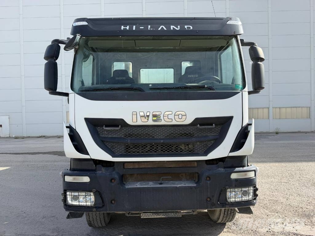 Iveco Trakker 400 Kamioni mešalice za beton