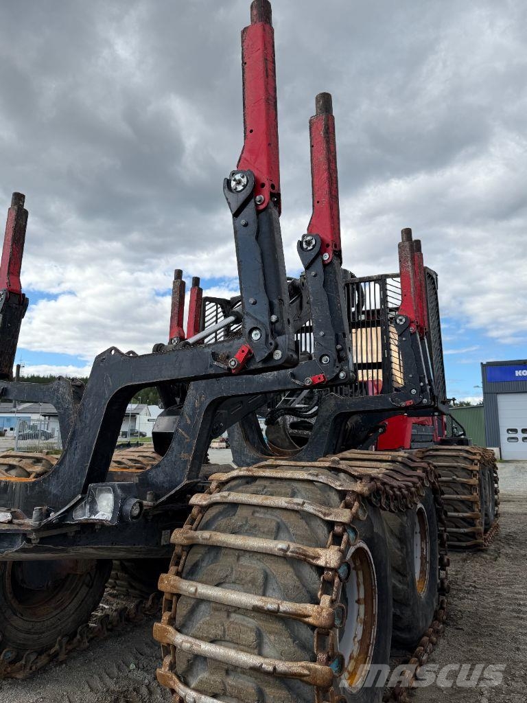 Komatsu 895 Uitrijwagens