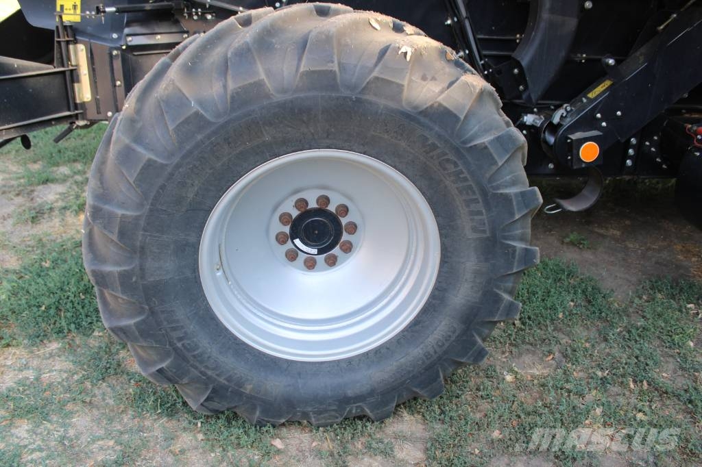 Case IH 6150 Axial-Flow Mähdrescher