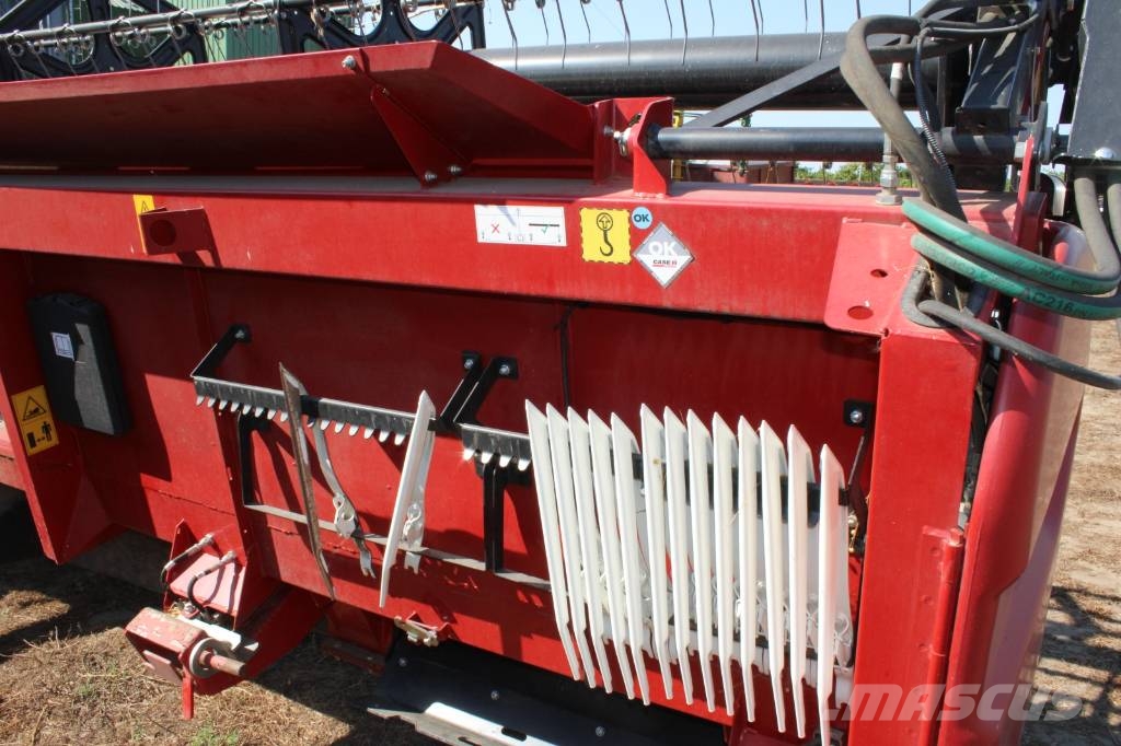 Case IH 6150 Axial-Flow Mähdrescher