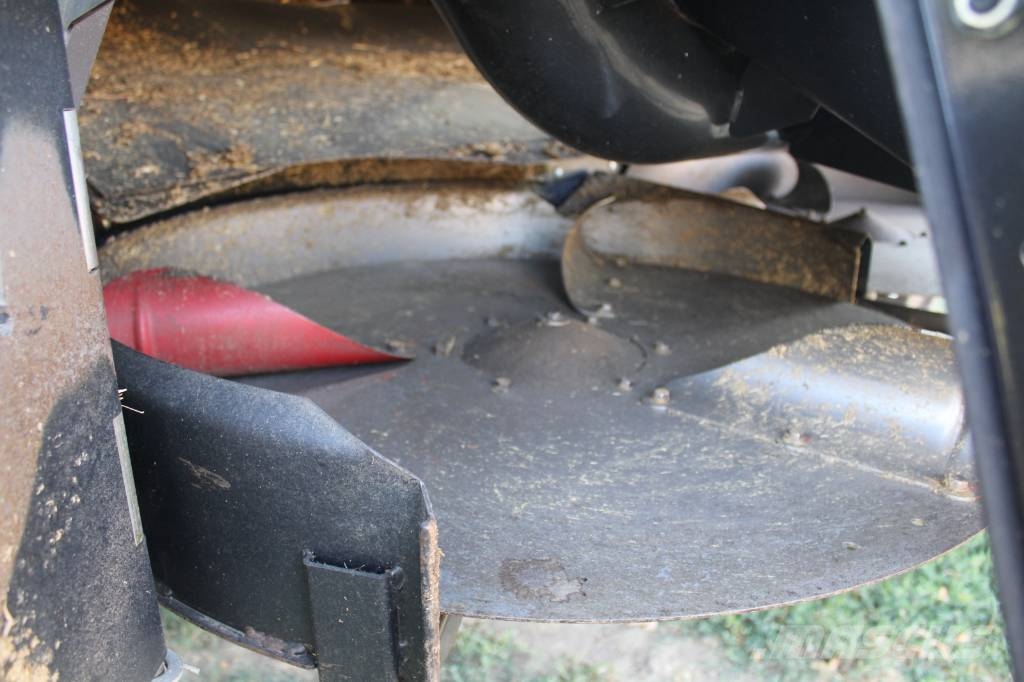 Case IH 6150 Axial-Flow Mähdrescher