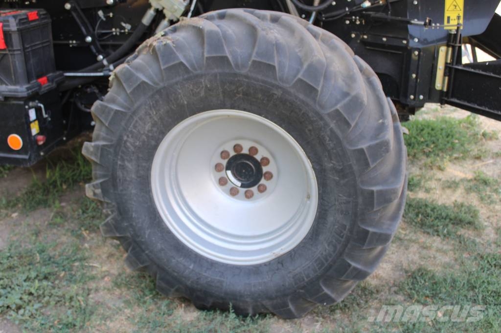 Case IH 6150 Axial-Flow Mähdrescher