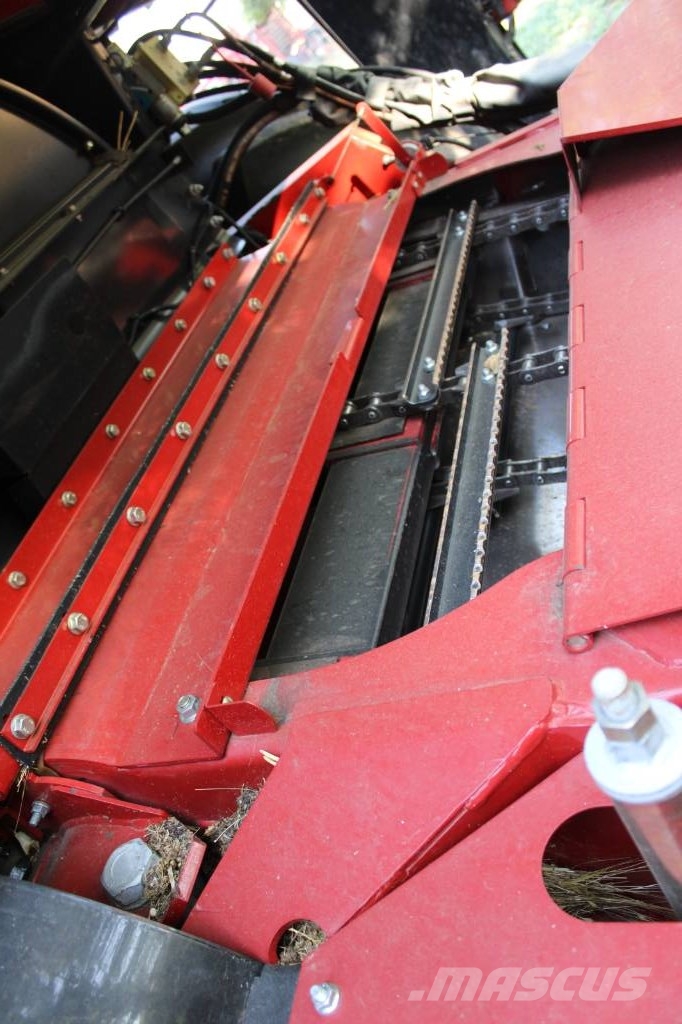 Case IH 6150 Axial-Flow Mähdrescher