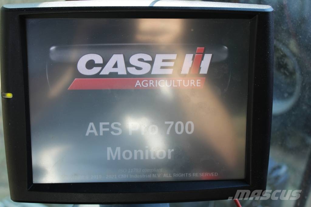 Case IH 6150 Axial-Flow Mähdrescher