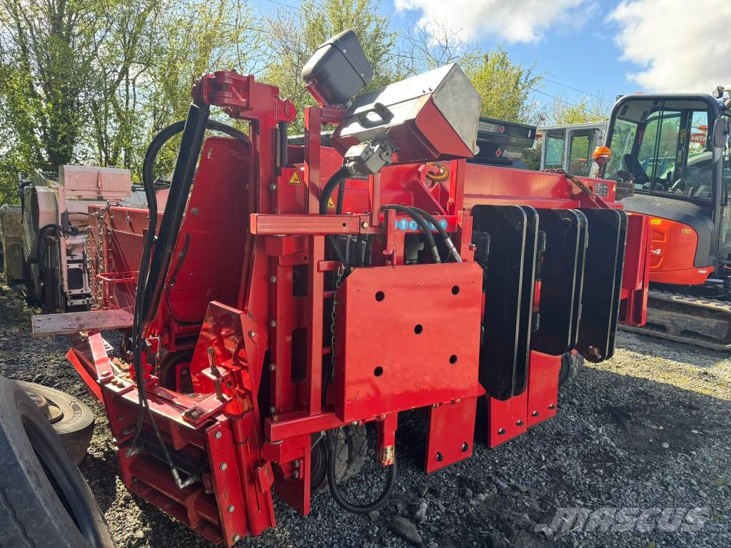 Strassmayr BF 400 Road Widener Niveladoras