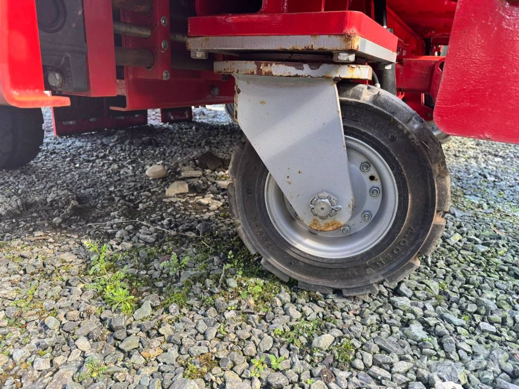 Strassmayr BF 400 Road Widener Niveladoras