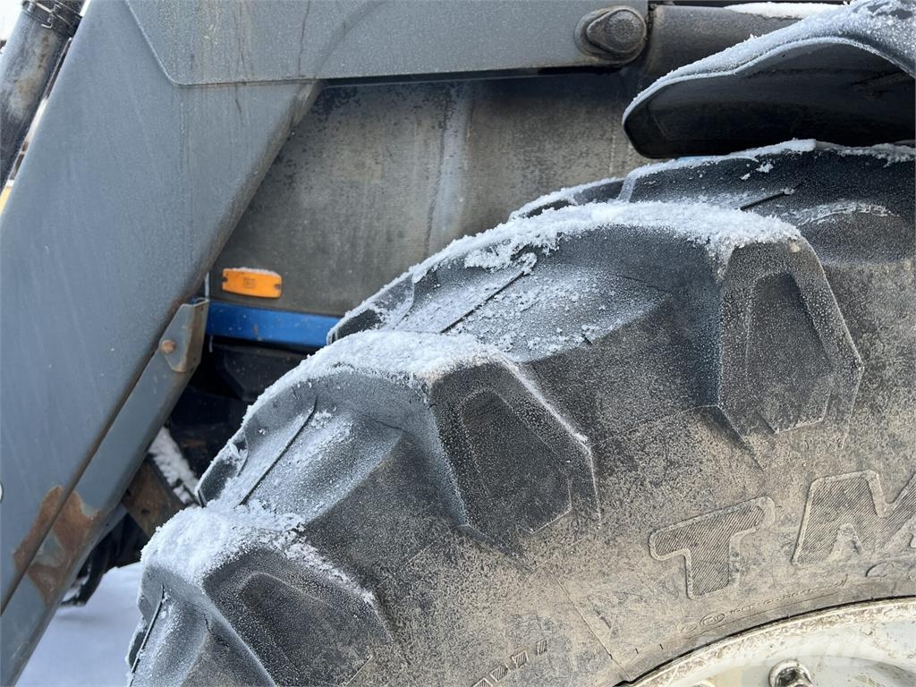 Valtra T171 Traktori