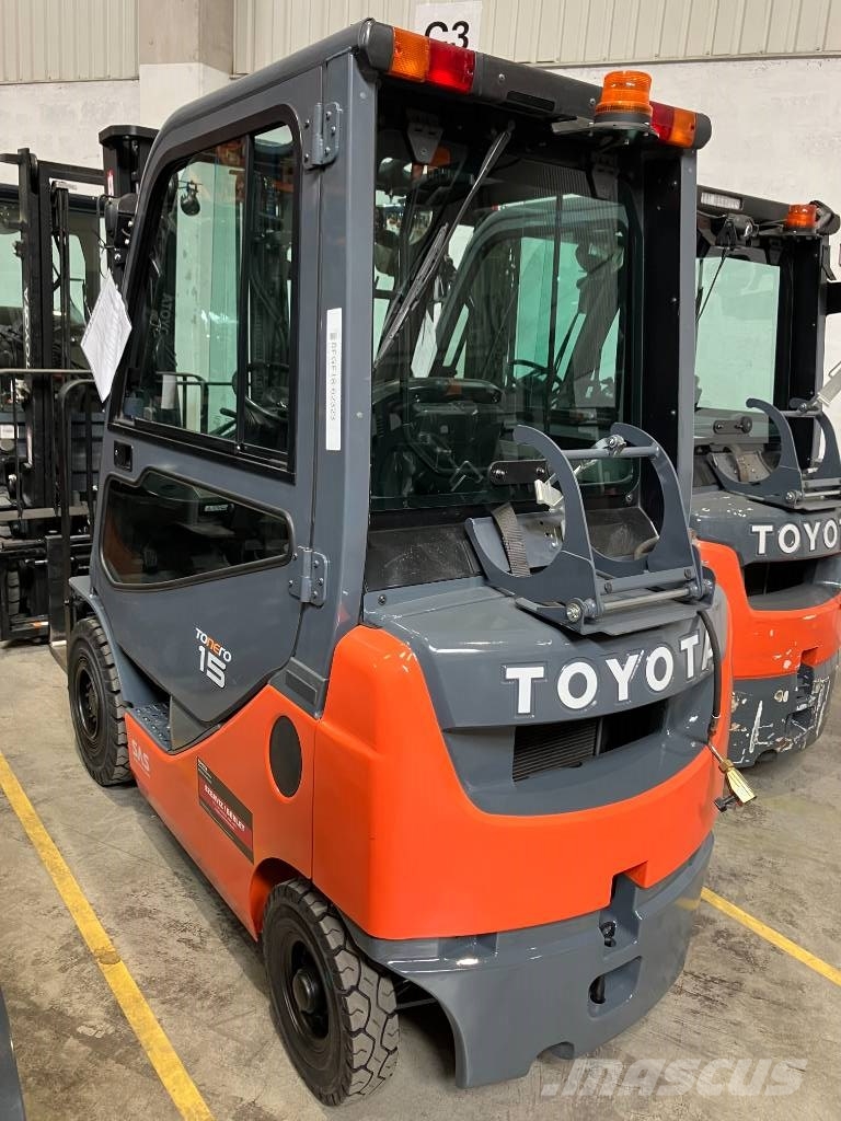 Toyota 02-8 FGF 15 شاحنات LPG