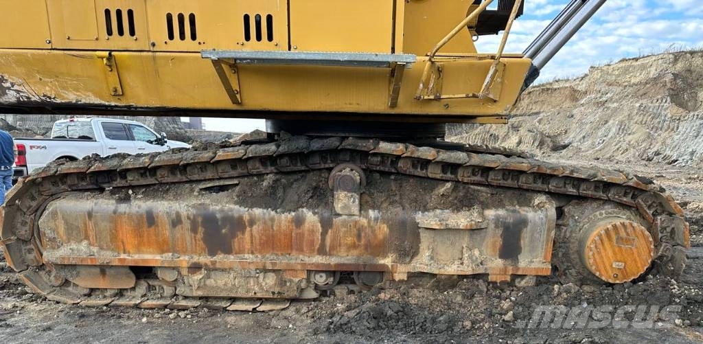 CAT 6015 Rupsgraafmachines