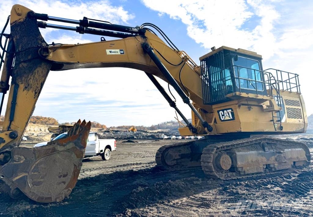CAT 6015 Rupsgraafmachines