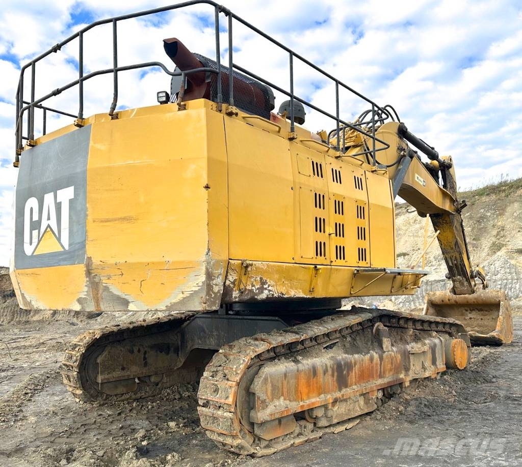 CAT 6015 Rupsgraafmachines