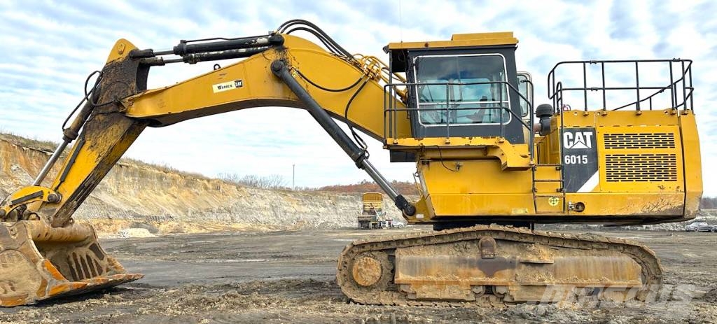 CAT 6015 Rupsgraafmachines
