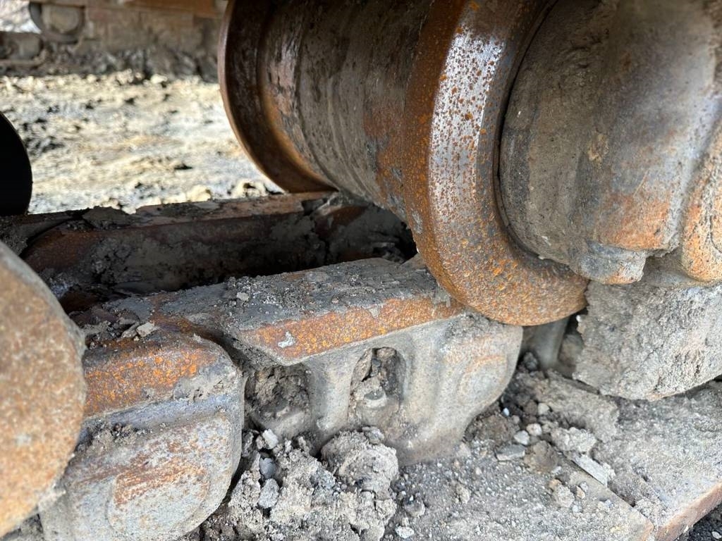 CAT 6015 Rupsgraafmachines
