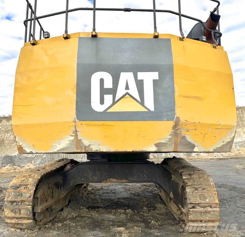 CAT 6015 Rupsgraafmachines
