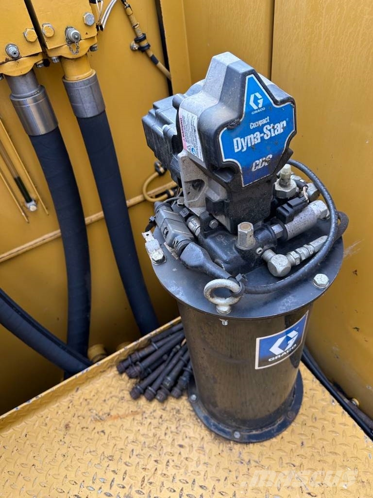 CAT 6015 Rupsgraafmachines