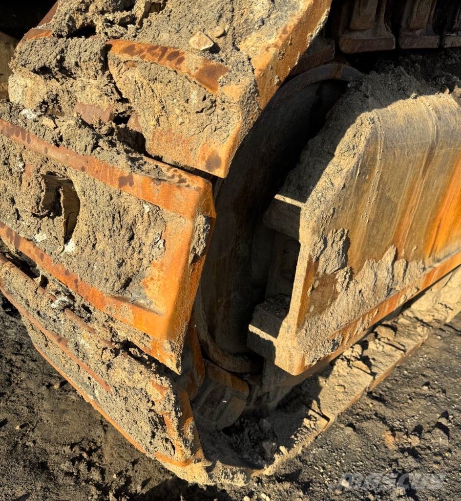 CAT 6015 Rupsgraafmachines