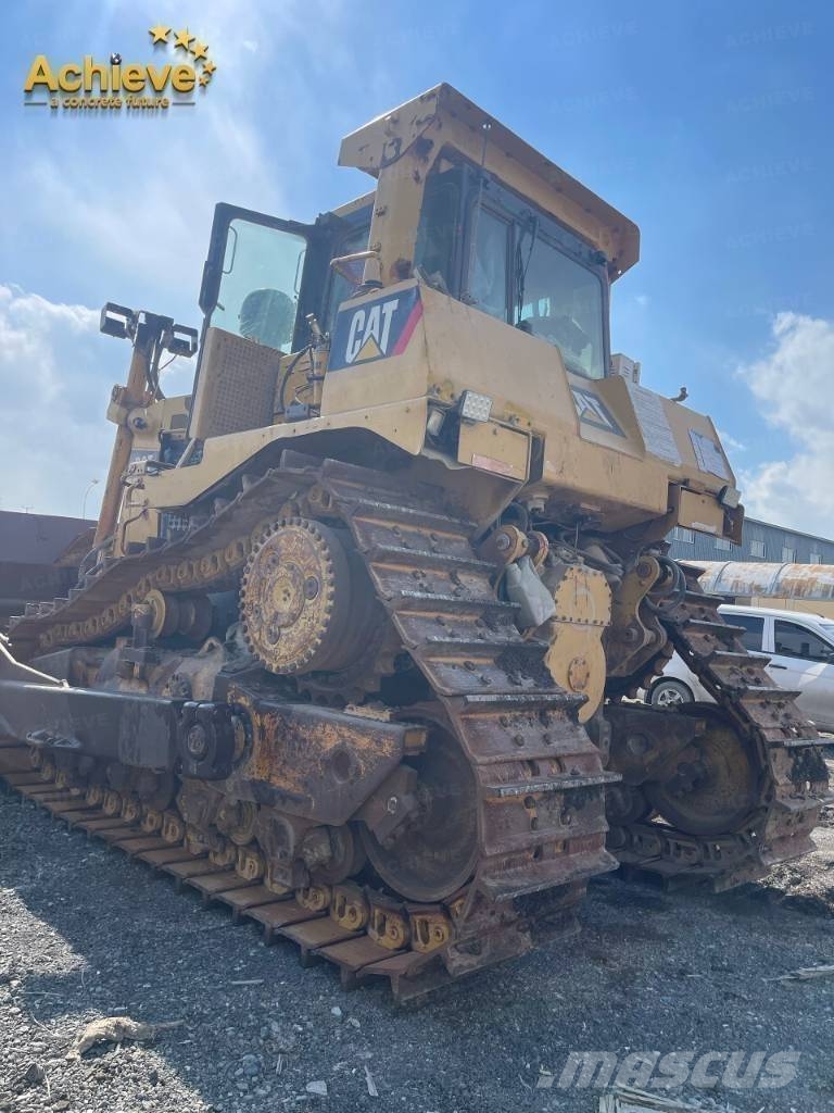 CAT D 9 T Buldožerji goseničarji