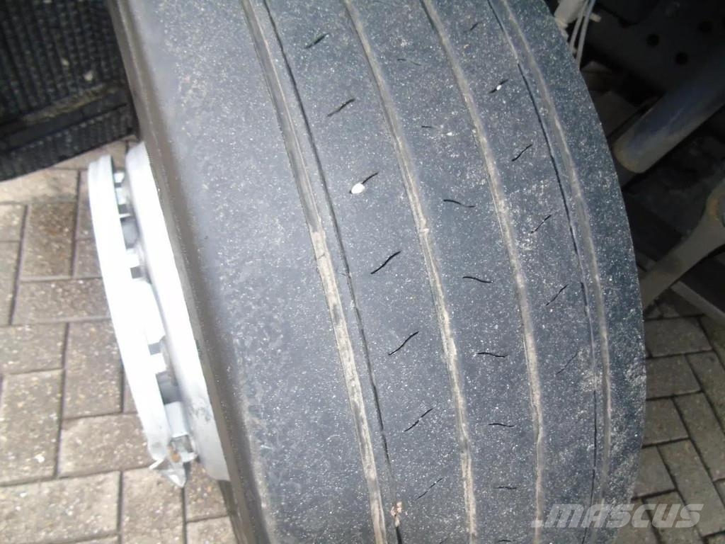Mercedes-Benz Antos 1924 + EURO 6 + CARRIER 950 MT Kylmä-/Lämpökori kuorma-autot