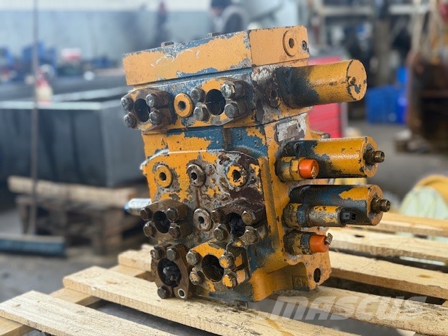 Liebherr LR 632/PR732 LINDE BPV186-02 هيدروليات