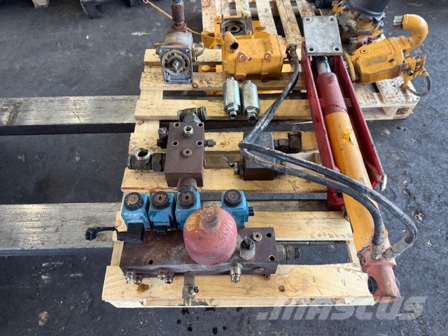 Liebherr LR 632/PR732 LINDE BPV186-02 هيدروليات