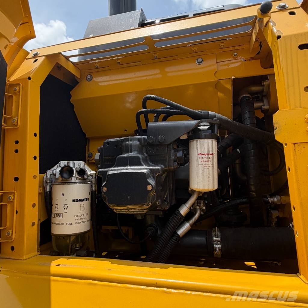 Komatsu PC 240 履带挖掘机