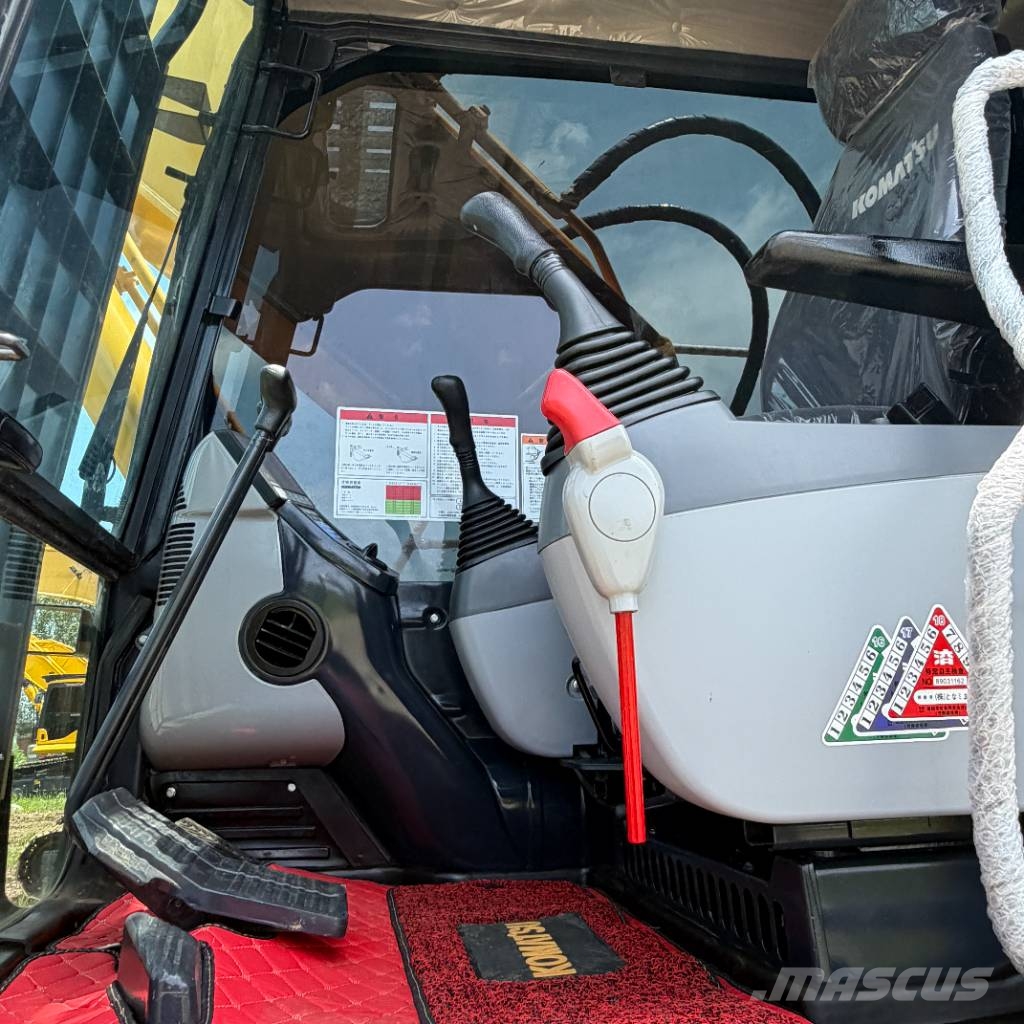 Komatsu PC 240 履带挖掘机