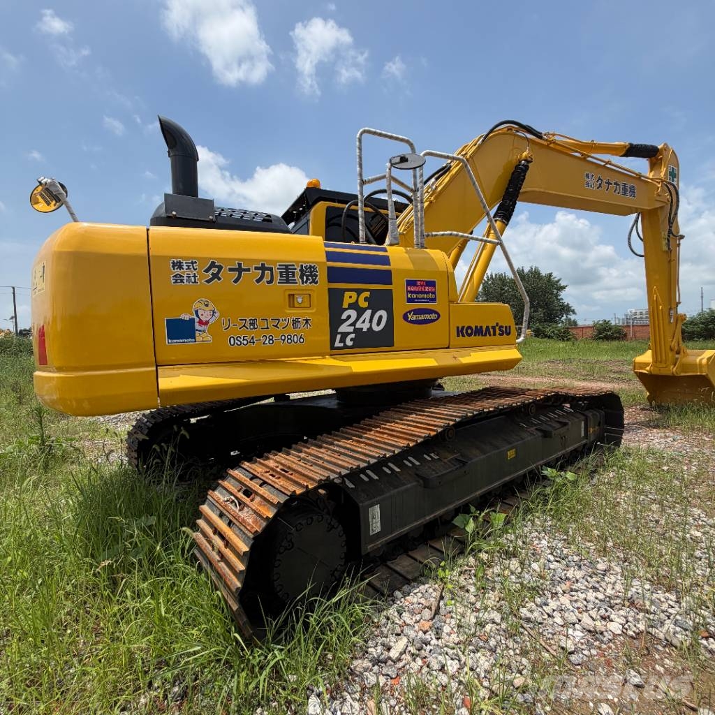 Komatsu PC 240 履带挖掘机