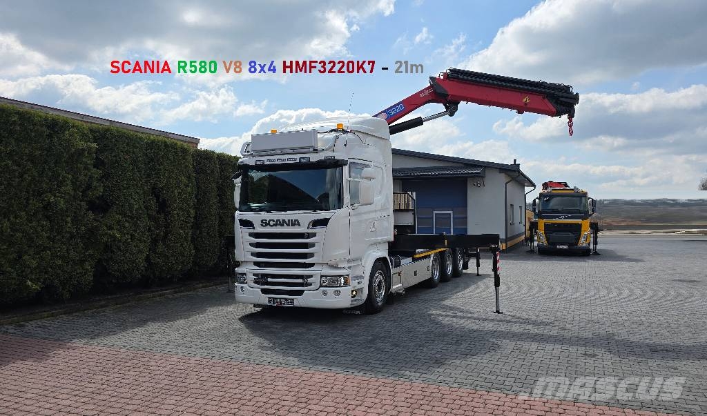Scania R580 V8 8x4 HMF3220K7 Camion plateau ridelle avec grue