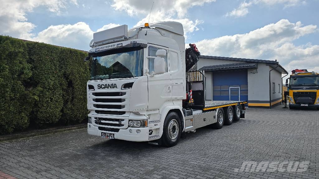 Scania R580 V8 8x4 HMF3220K7 Camion plateau ridelle avec grue
