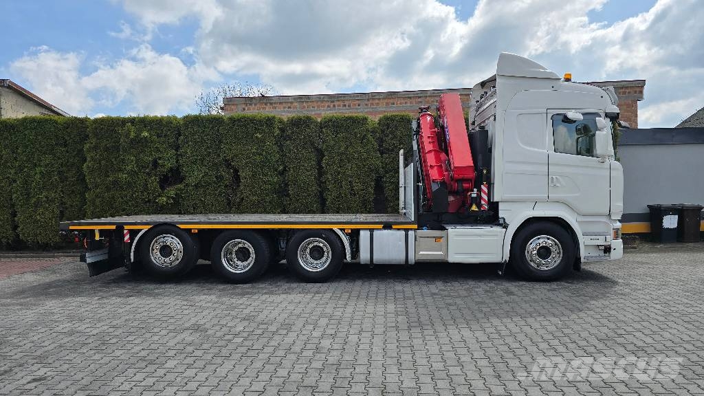 Scania R580 V8 8x4 HMF3220K7 Camion plateau ridelle avec grue
